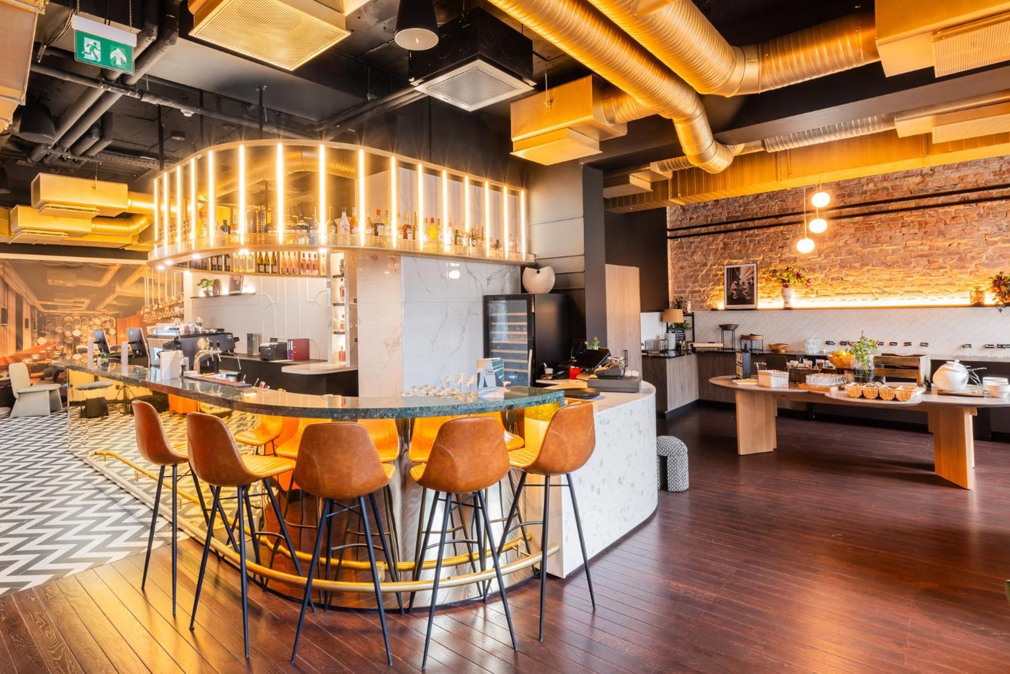 Tribe Center Hotell