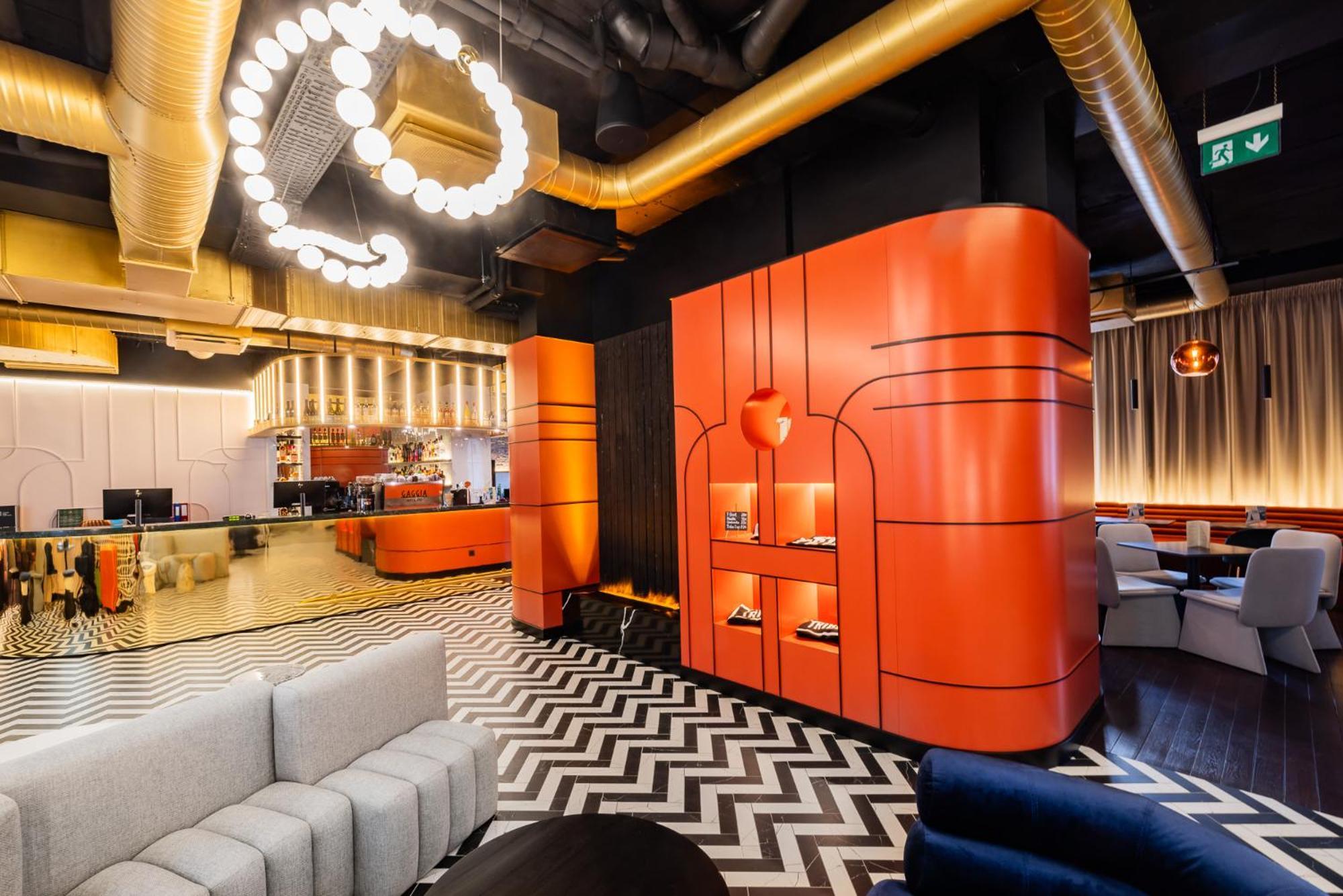 Tribe Center Hotell